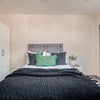 Photo 10: Room 1