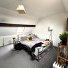 Photo 3: Bed 6