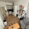 Photo 5: kitchen / living room 