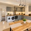 Photo 6: Kitchen 