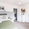 Photo 1: Huge double room with private ensuite, ample storage and 1 gb wifi