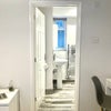 Photo 14: Room 1: Ensuite bathroom with 24/7 running hot water