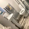 Photo 17: Room 1: En-suite bathroom with 24/7 running hot water
