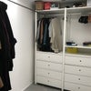 Photo 3: Walk in wardrobe