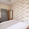 Photo 2: Room 15 ensuite
