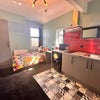 Photo 1: Room 3 En Suite