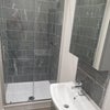 Photo 3: Room 6 Ensuite Bathroom
