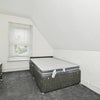 Photo 14: Room 7