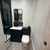 Photo 2: Room 7 En-Suite