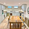 Photo 3: Kitchen