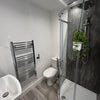 Photo 4: ROOM 5 - ENSUITE 