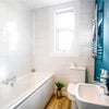 Photo 8: bathroom