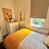 Photo 10: Room 6