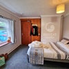 Photo 2: Room 1