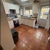 Photo 4: kitchen
