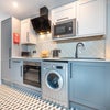 Photo 6: Kitchen