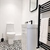 Photo 5: En-Suite