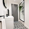 Photo 4: En-Suite
