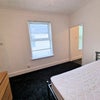 Photo 3: Studio 6 En Suite