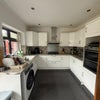Photo 4: Kitchen
