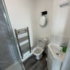Photo 9: Room 3 - 1st Floor En-Suite