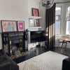 Photo 8: Spacious, bright lounge