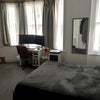 Photo 2: Bedroom (2)