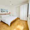 Photo 2: Double bedroom