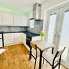 Photo 6: Kitchen/dining area