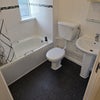 Photo 8: BATHROOM/SHOWER ROOM