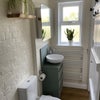 Photo 3: en-suite