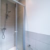 Photo 9: Ensuite to Room 3