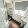 Photo 2: Room 4 - En-suite 