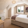Photo 7: Room 6