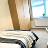 Photo 14: Room 7: Bright and spacious double ensuite room