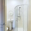 Photo 9: Room 2 Ensuite