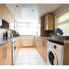Photo 4: Kitchen
