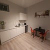 Photo 5: Room 2, En-suite room