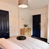 Photo 3: Room 1