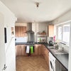 Photo 4: kitchen