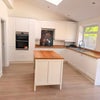 Photo 9: Kitchen 