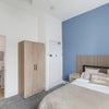 Photo 3: Room 4
