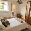 Photo 2: Double Ensuite