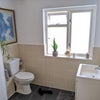 Photo 8: Bathroom with Showerbath