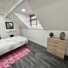 Photo 13: ROOM 6