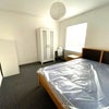 Photo 2: Bed 1