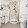 Photo 2: Room 3 private ensuite