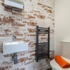 Photo 4: Room 6 ensuite