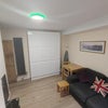 Photo 3: Lounge