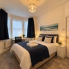 Photo 4: Room 1